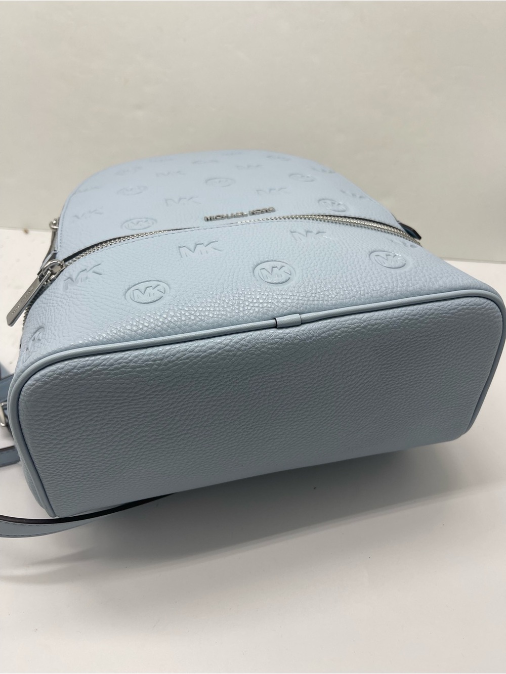 Michael Kors Rhea Medium Zip Logo Debossed Backpack
Pale Ocean 
NWT - Picture 7 of 16